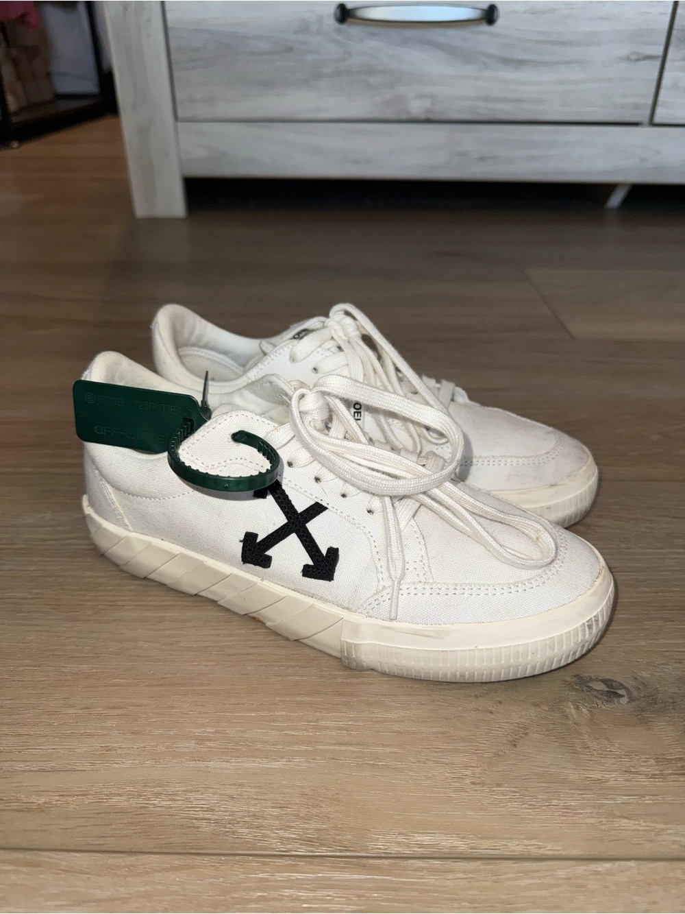 Off-White Kids White Canvas Sneakers with Black Arrow and Green Tag